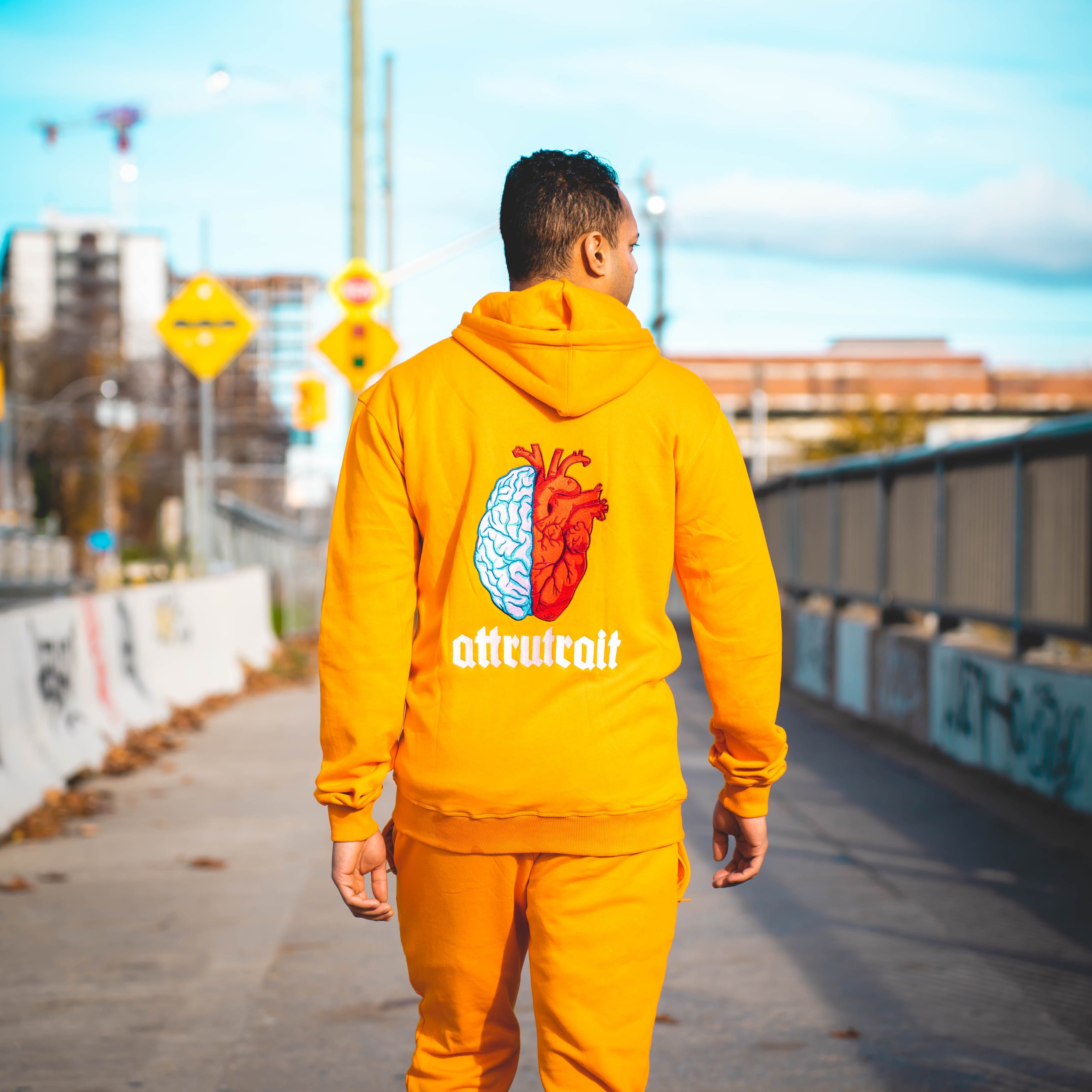 Orange Tracksuit – Attrutrait